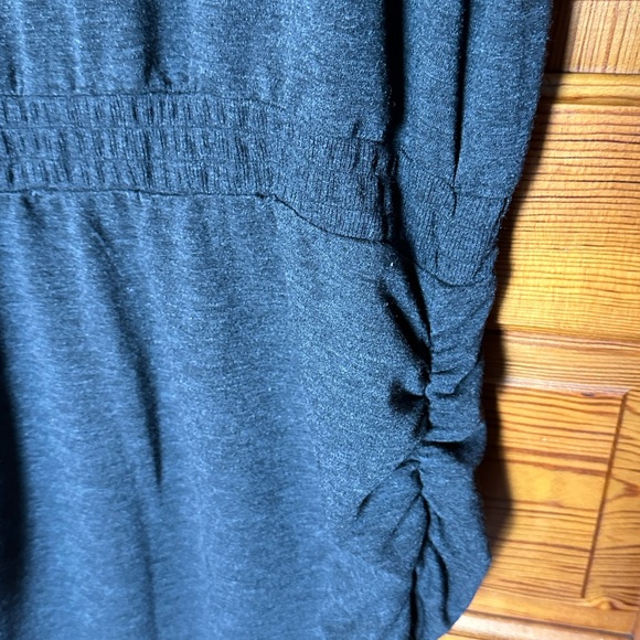 Sleeveless Ruched Dress - Size L - Like New - Picture 4 of 8